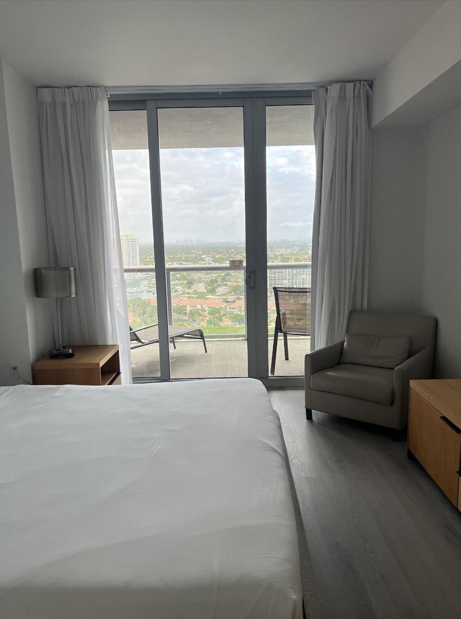 23Rd Floor Luxury & Spacious Beachwalk Resort Apartment With Amazing View 할렌데일비치 외부 사진