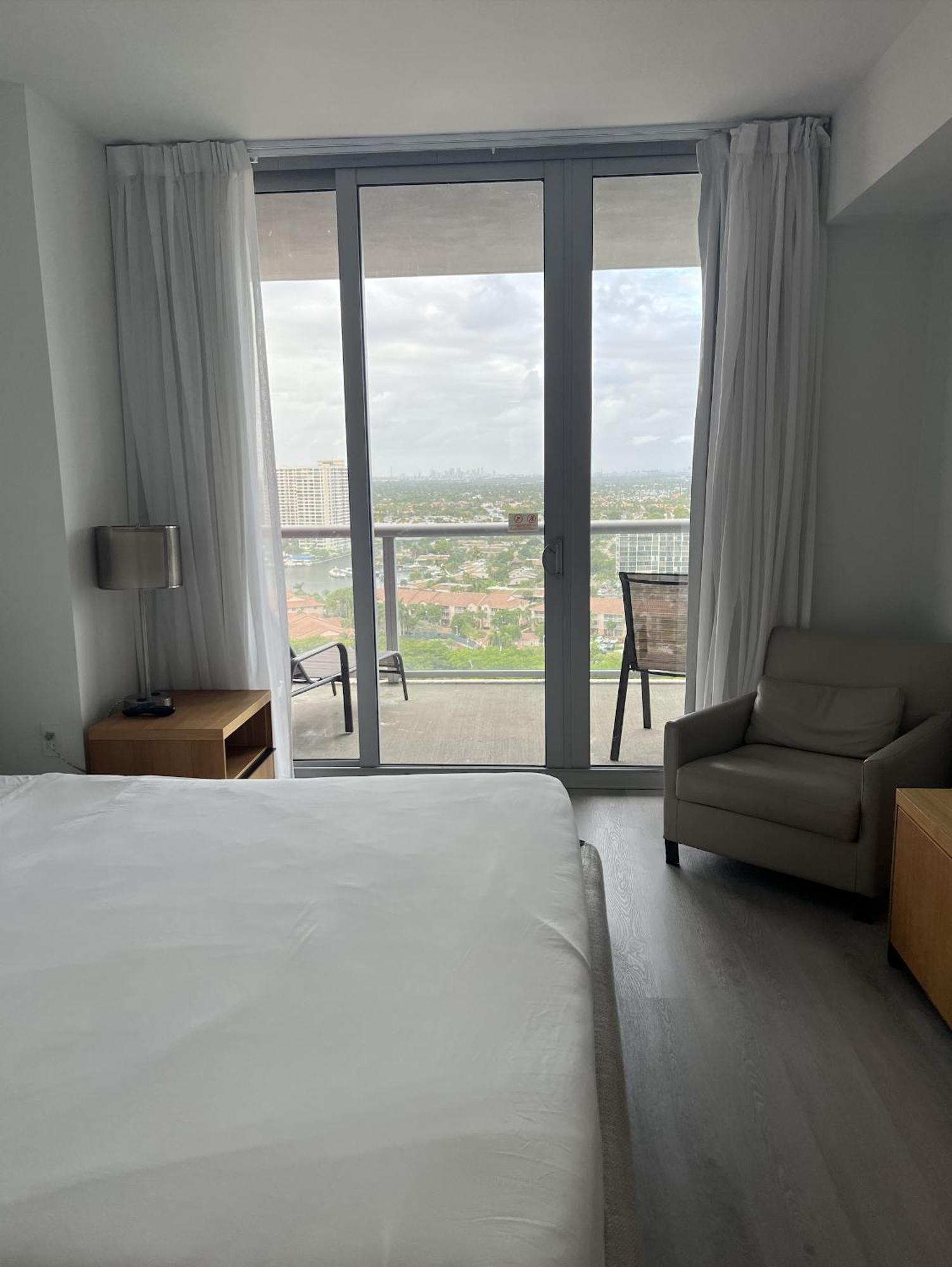 23Rd Floor Luxury & Spacious Beachwalk Resort Apartment With Amazing View 할렌데일비치 외부 사진