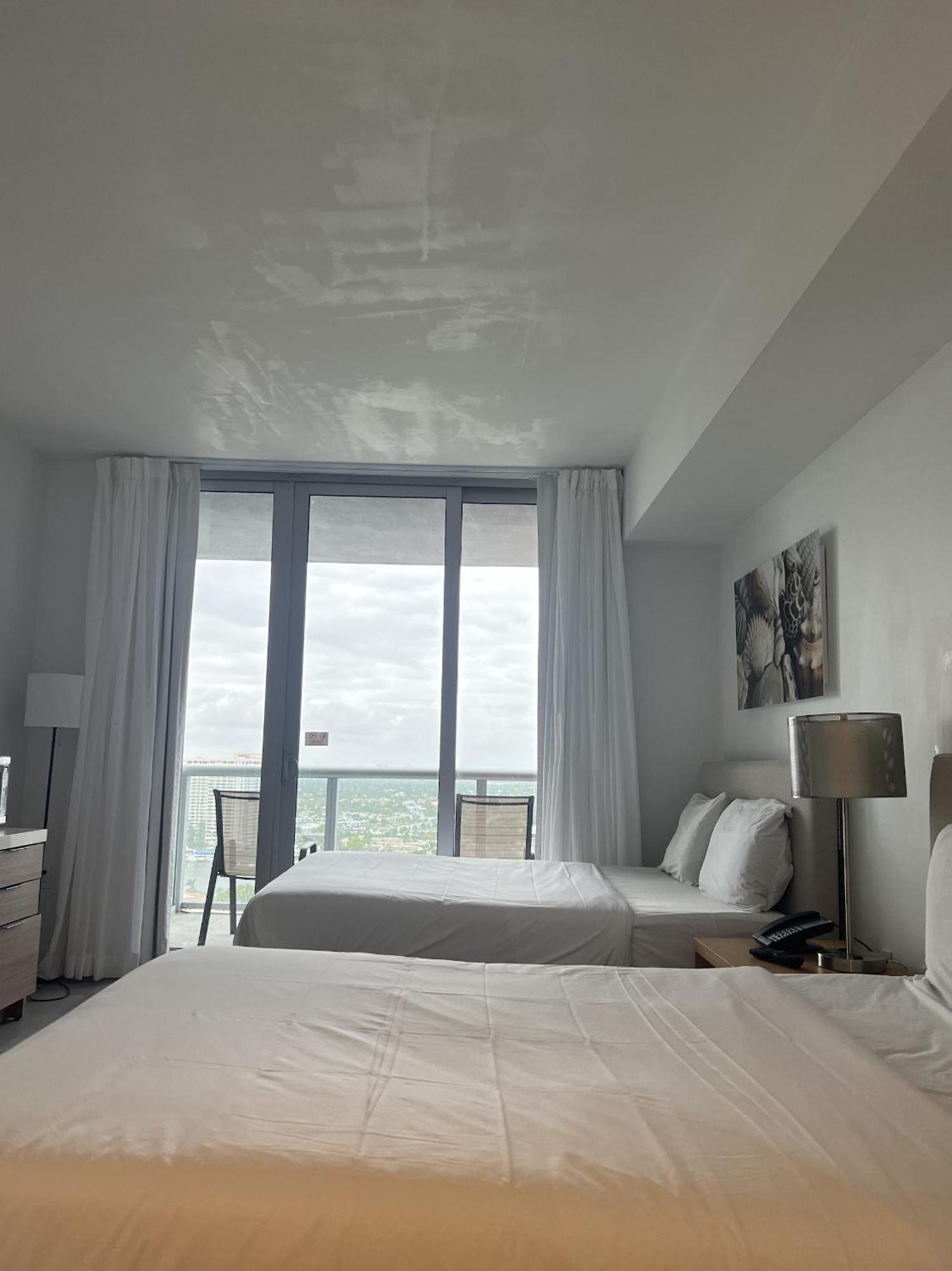 23Rd Floor Luxury & Spacious Beachwalk Resort Apartment With Amazing View 할렌데일비치 외부 사진