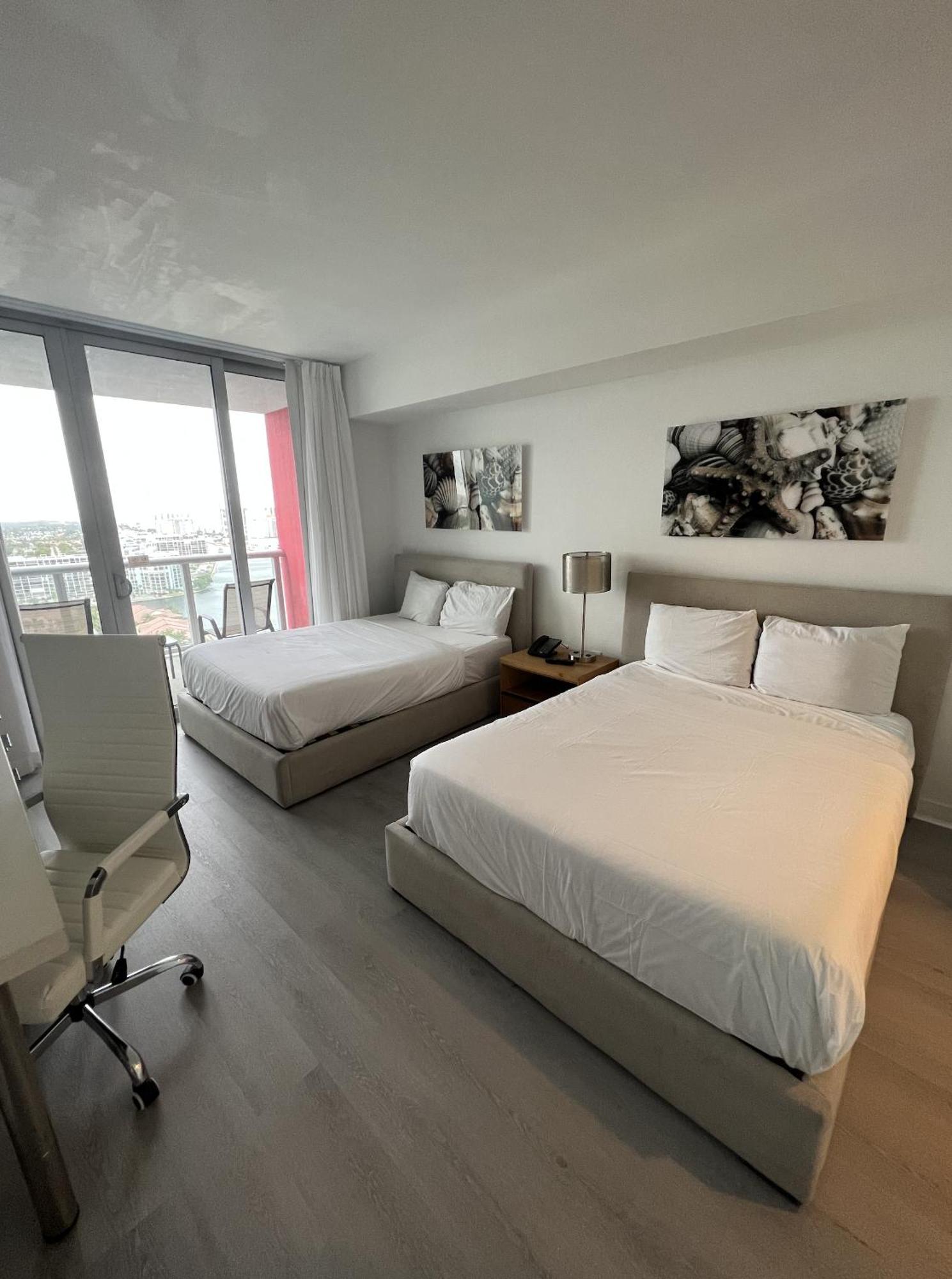 23Rd Floor Luxury & Spacious Beachwalk Resort Apartment With Amazing View 할렌데일비치 외부 사진